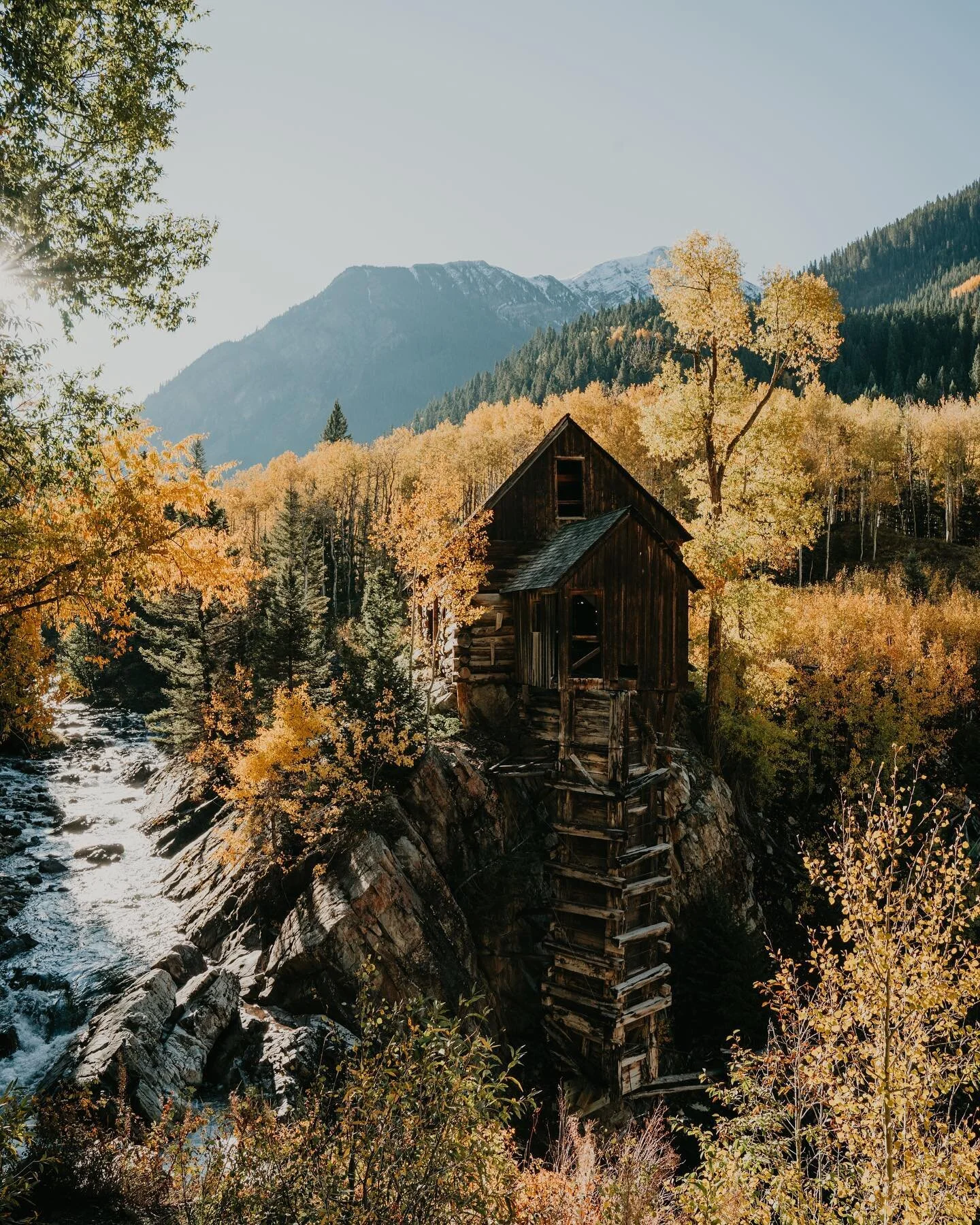Morning light on aspens and the staggeringly beautiful Crystal Mill&hellip; worth the early wake up every time.