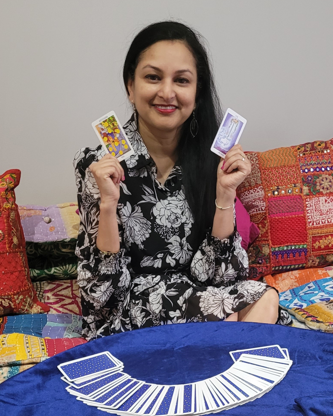 Hemina Shah – Professional Tarot Card Reader in Melbourne offering intuitive readings