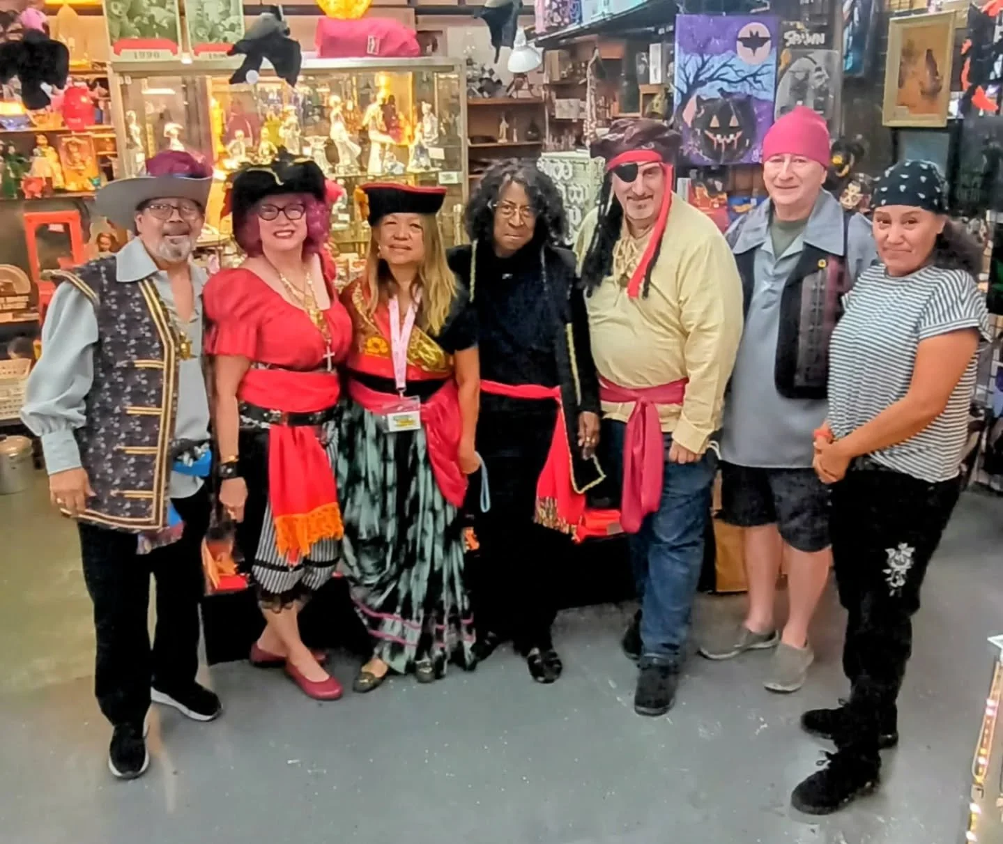 #apirateslifeforme #piratelife #treasure #vintagestore #dtlv #dtlvlife.