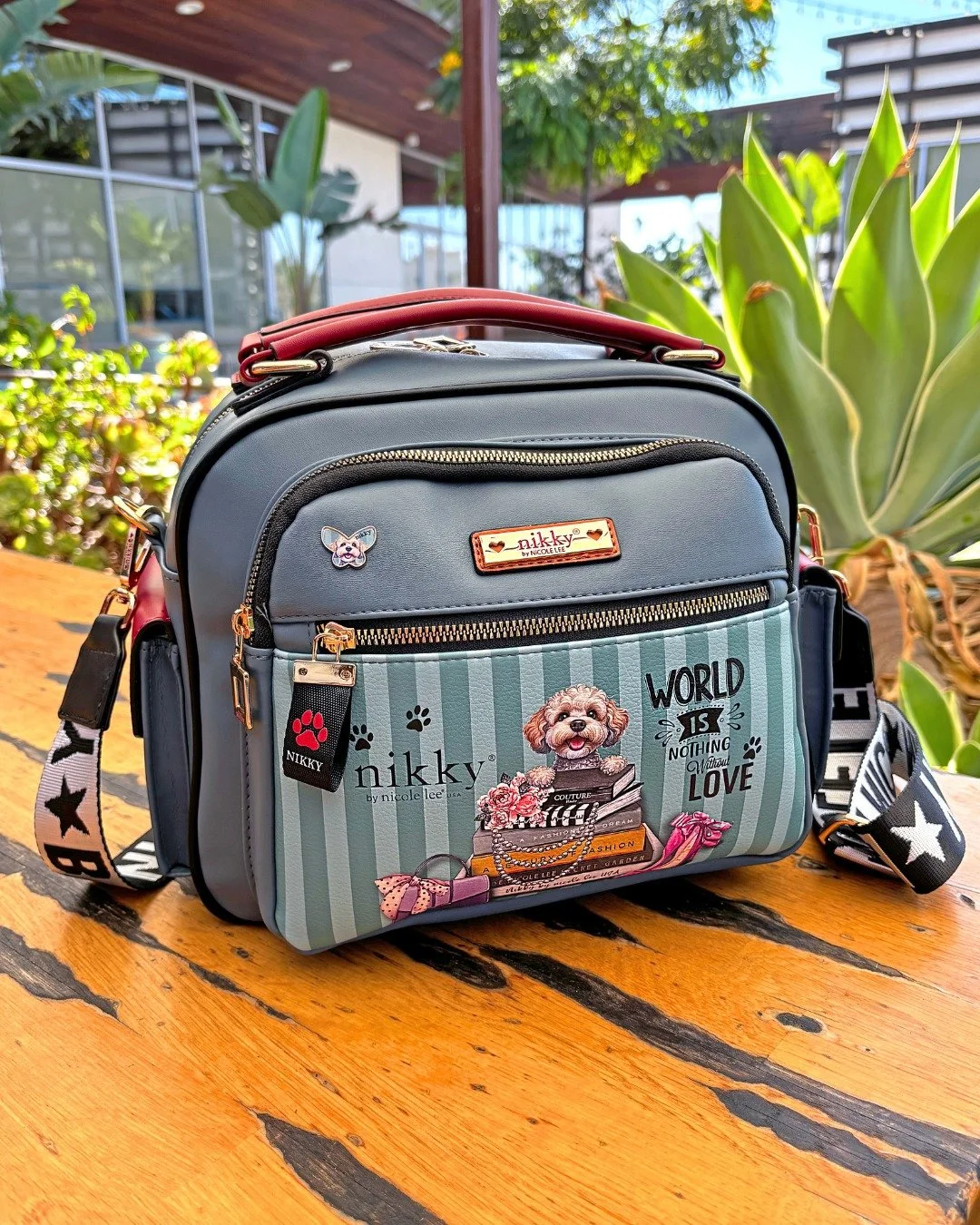 From morning coffee to evening strolls, the Meant to Love You Satchel keeps your look effortless and your heart open, because love never goes out of style. 💖

View the full collection via the link in bio! ✨

#NikkyByNicoleLee #SuzyHanDesigns #Nicole