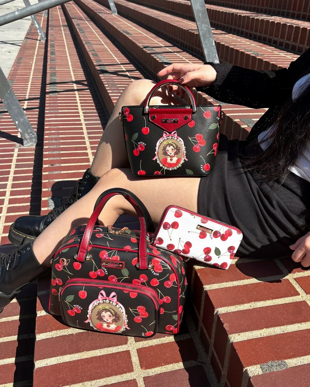 Your go-to trio for the best vibes 💖

Check out the Cherry Lips 3 Piece Set via the link in bio! 🍒🍒🍒

#nikkybag #nicoleleeusa #SuzyHanDesigns #styleinspo #handbags