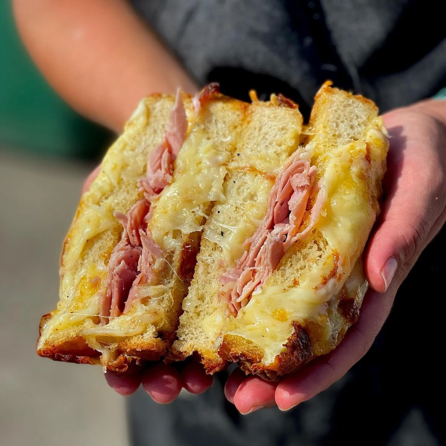 THE ULTIMATE HAM &amp; CHEESE TOASTIE&hellip; Now that&rsquo;s a Bigwigs Croque monsieur 🤤
&bull;
Oh she juicyyyy 💦💦
&bull;
#bigwigsbakery #croquemonsieur #juicyweekend #thebankholidayhasstarted #hellyeah