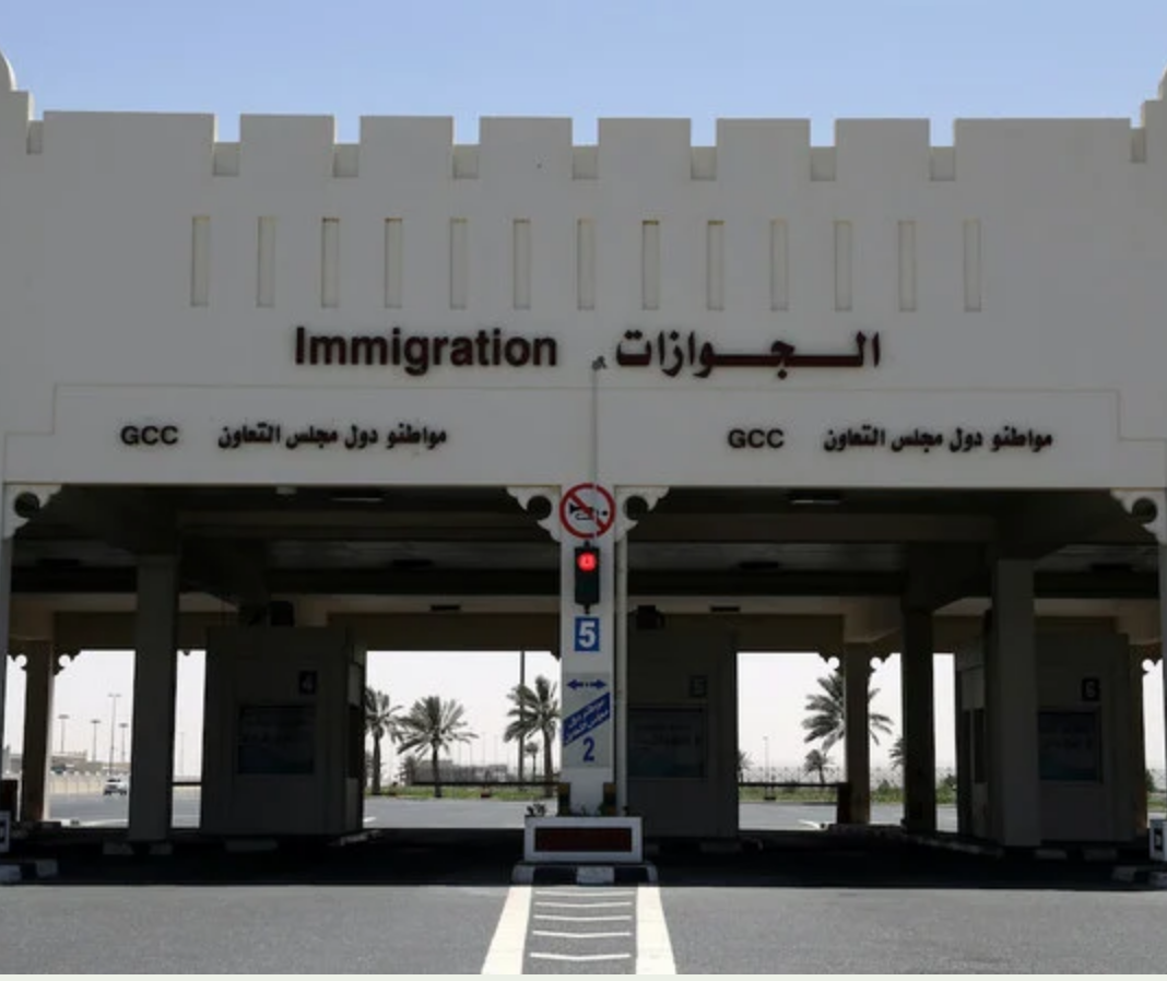 Saudi Arabia extends travel ban, border closures to May 17