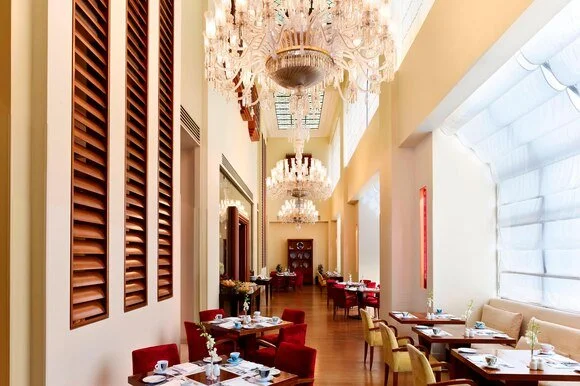 Cafe the Paris 2.jpg