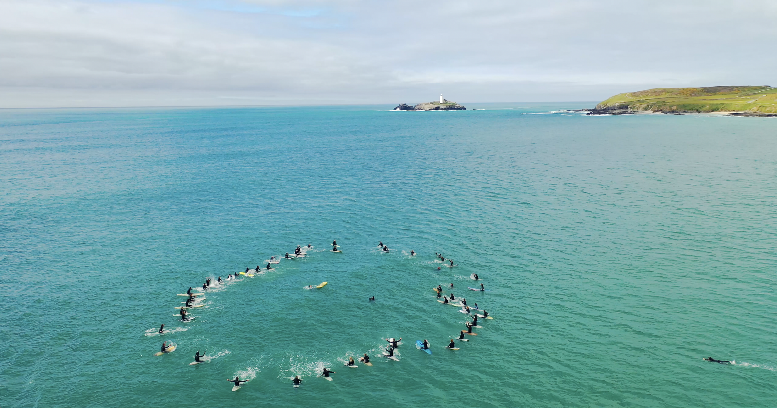 The circle of surfers showing their power