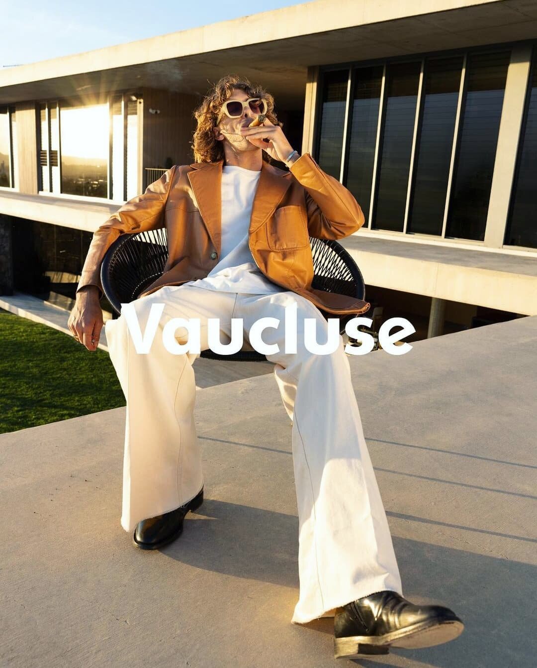 We had the pleasure of shooting the SS21 campaign for luxury street wear brand @vauclusestudios 

Enjoy ☺️

Photographer: @hazealieu 
Model: @thornependleton 
Styling: @brandon__vaucluse using various pieces from @incu_clothing 
Creative Direction: @