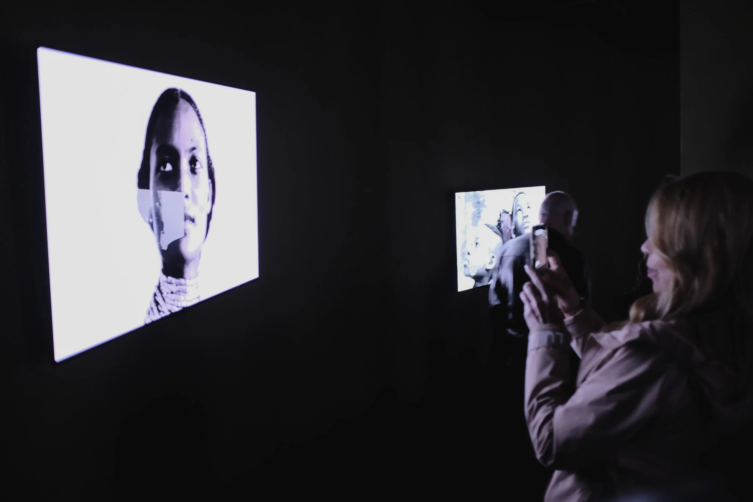 Photo: Göktuğ Güntav / Piksel. Creative Solutions / artwork: Strong Hair, Yatreda 