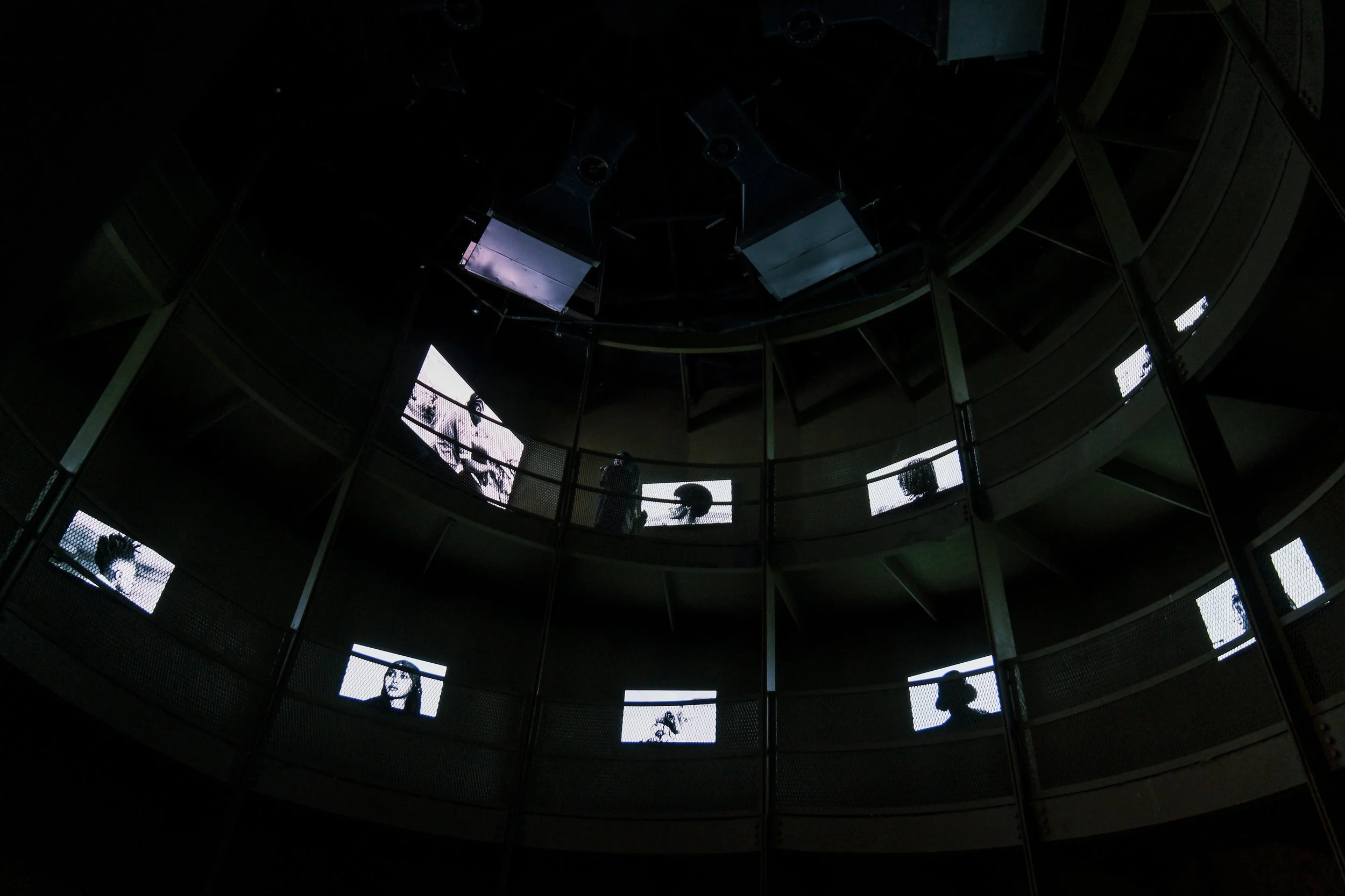 Photo: Göktuğ Güntav / Piksel. Creative Solutions / artwork: Strong Hair, Yatreda 