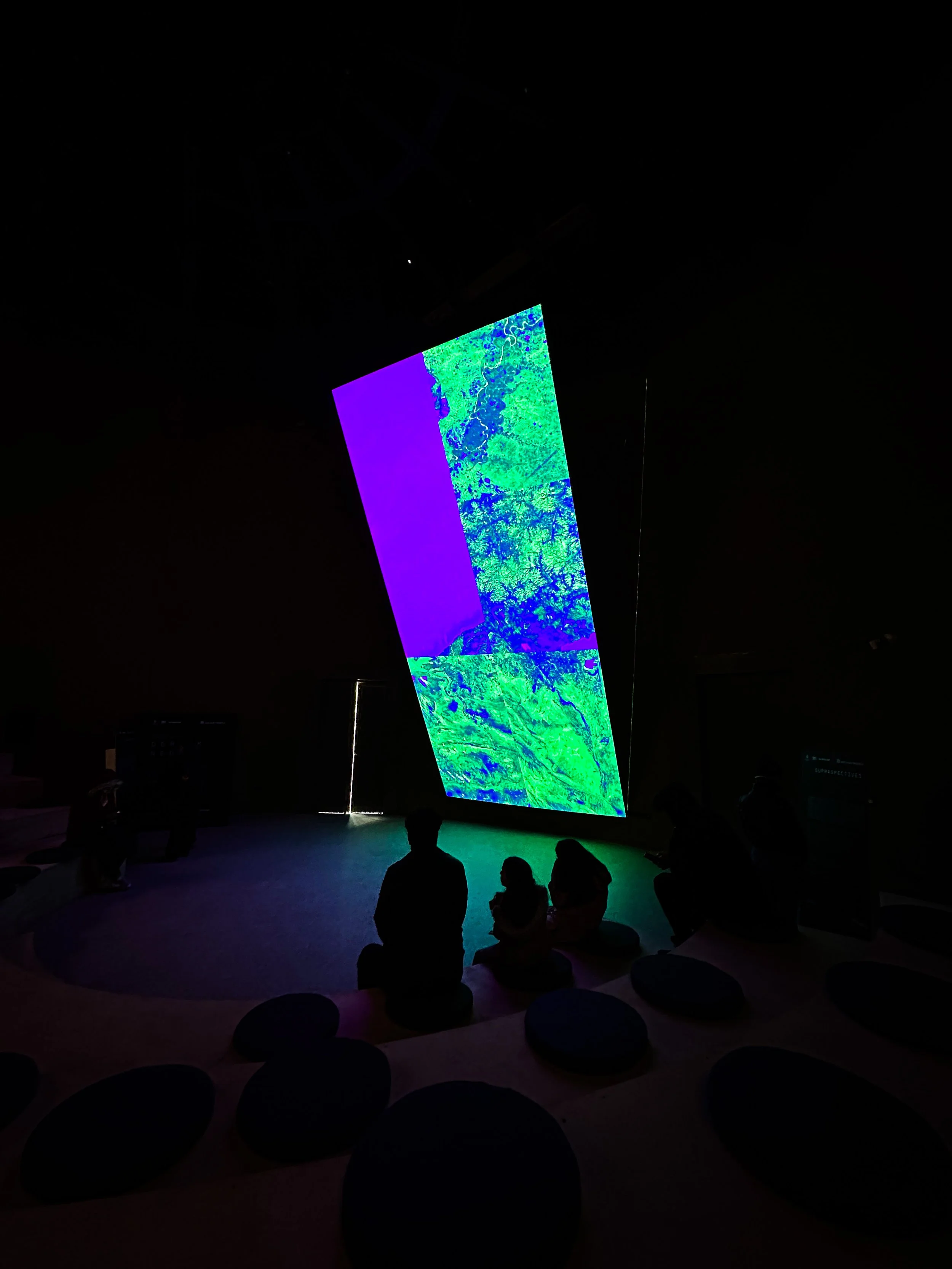 Photo: Göktuğ Güntav / Piksel. Creative Solutions / artwork:  Supraspectives, Quadrature
