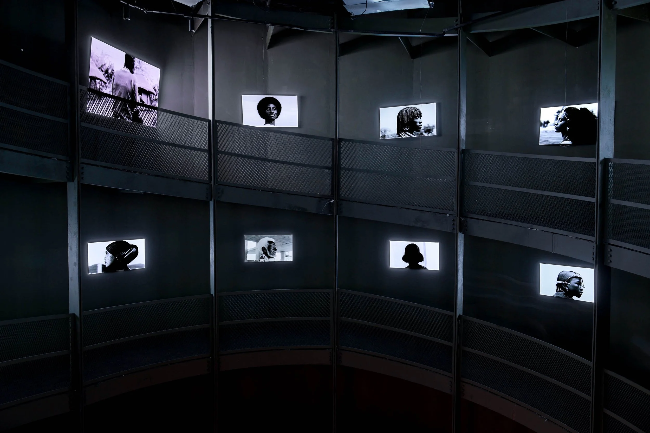 Photo: Göktuğ Güntav / Piksel. Creative Solutions / artwork: Strong Hair, Yatreda 