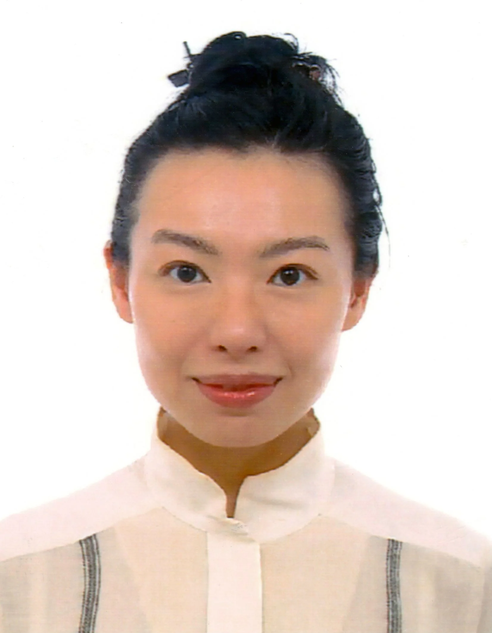 Lantian's ID photo, a Chinese-born artist based in London.