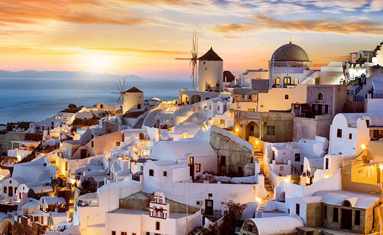 OIA has one of the most beautiful sunsets in the world and a hidden secret🌞💡