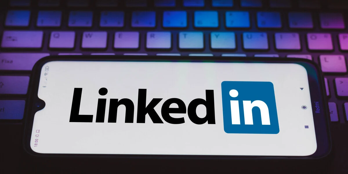 LinkedIn &amp; Facebook GOT HACKED 2021!