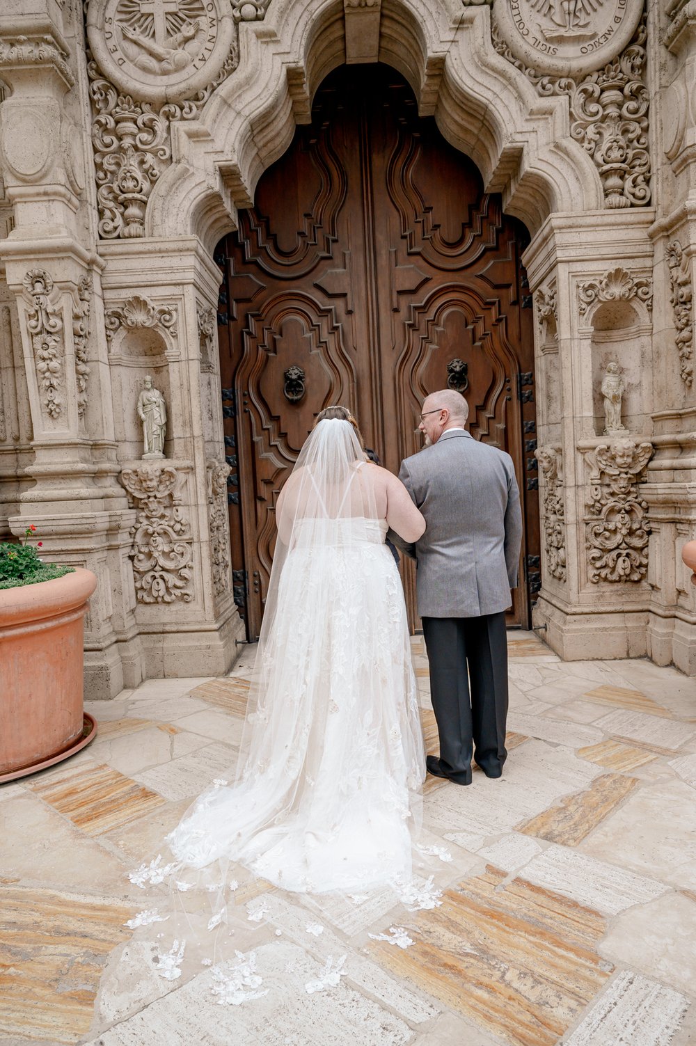 SneakPeek-Mariela+Campbell+Photography-Mission+Inn-Riverside-CA.52.jpg