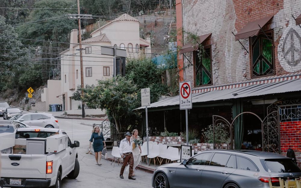 Mariela+Campbell+Photograpy-Los+Angeles-Laurel+Canyon-Love+Street-Elopement--Ceremony-The+Doors1.jpeg