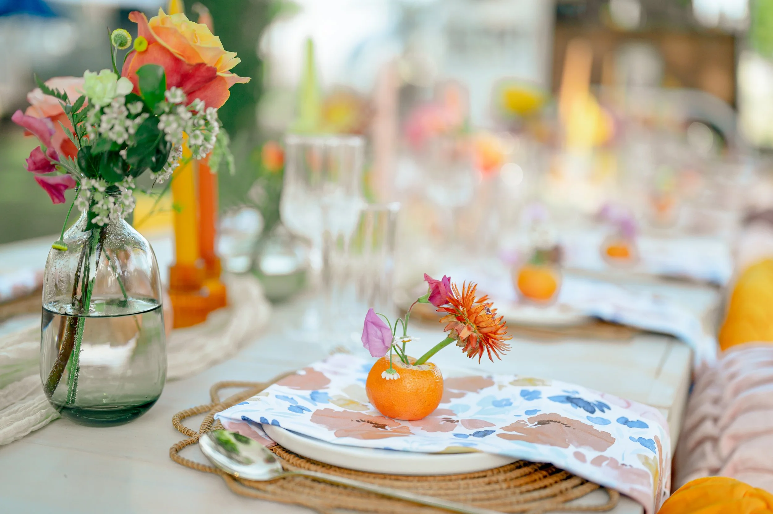 Picnic table elevated table setting