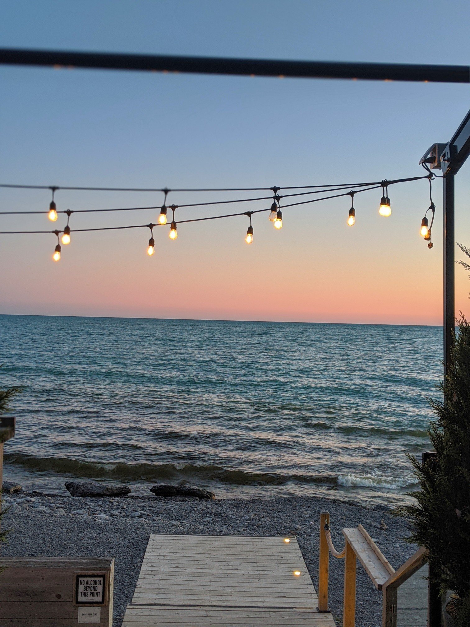 Outlines in the Dark