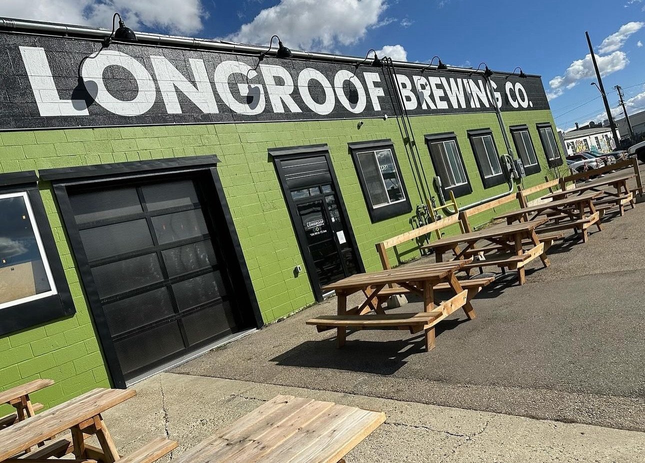 Friday at the taproom! 🍻

We are rolling into @longroofbrewing this evening, April 27th,  from 6-9pm for patio pints and tacos!

Come the a load off with us 🌮

#elmeromerotaqueriayeg #yegfood #yegbrewery #yegfoodtrucks #foodtrucks #tacotruck