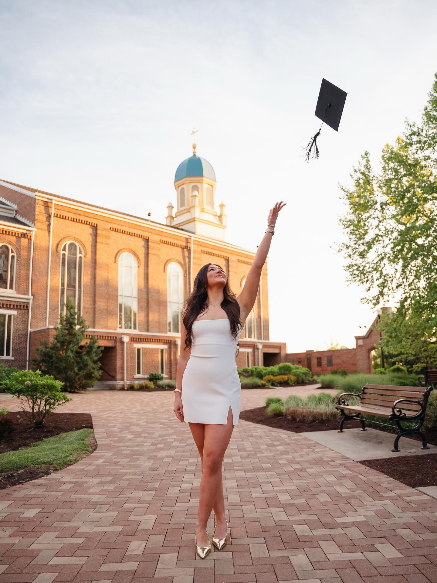 It is that time of year I start getting messages regarding UD grad for the spring! I am currently studying in Scotland but I&rsquo;m thinking about turning my spring break into a trip home so I can come take some pictures for you all. If you are inte