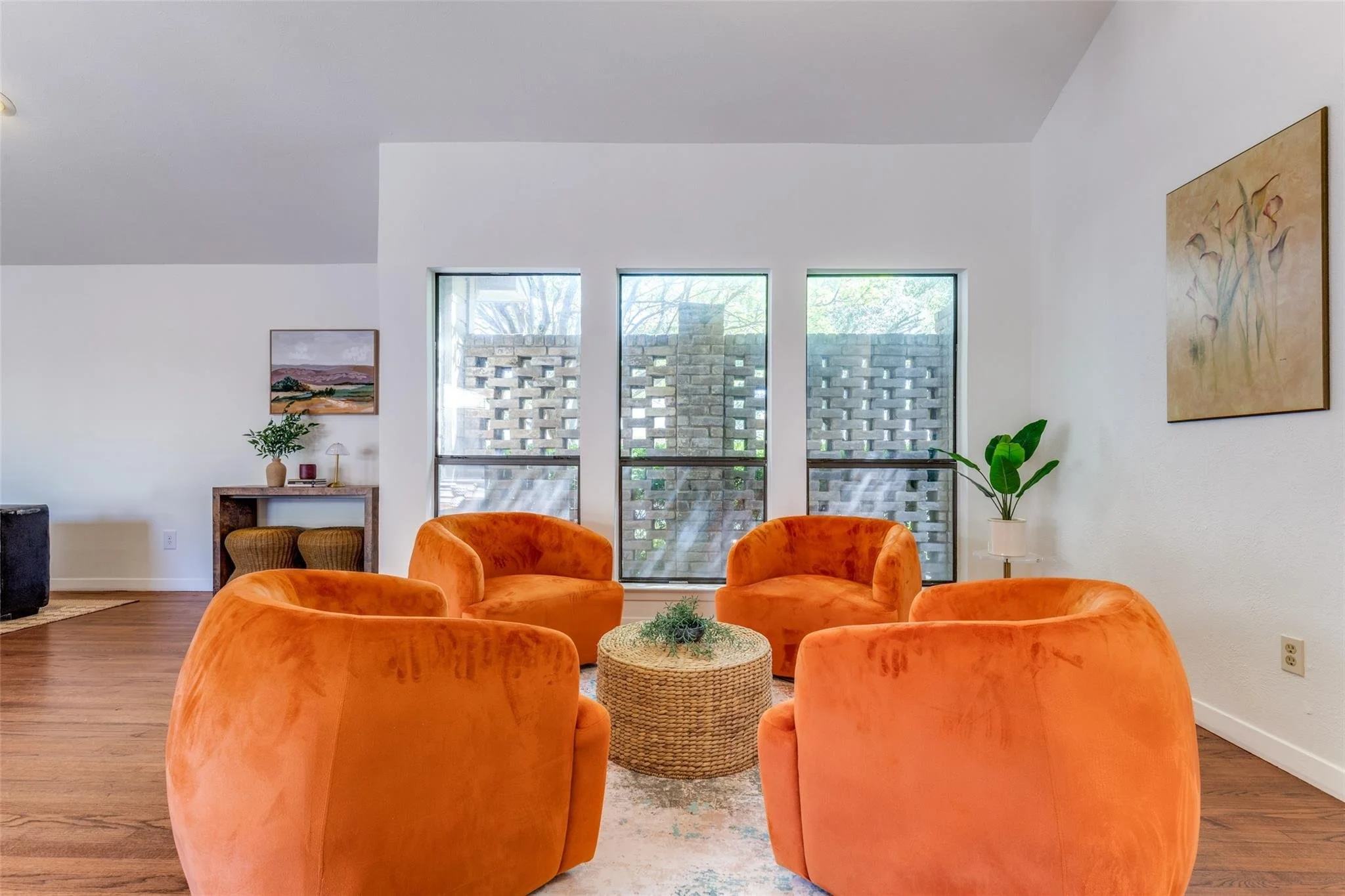 Celebrating Midcentury Style in Preston Highlands Dallas