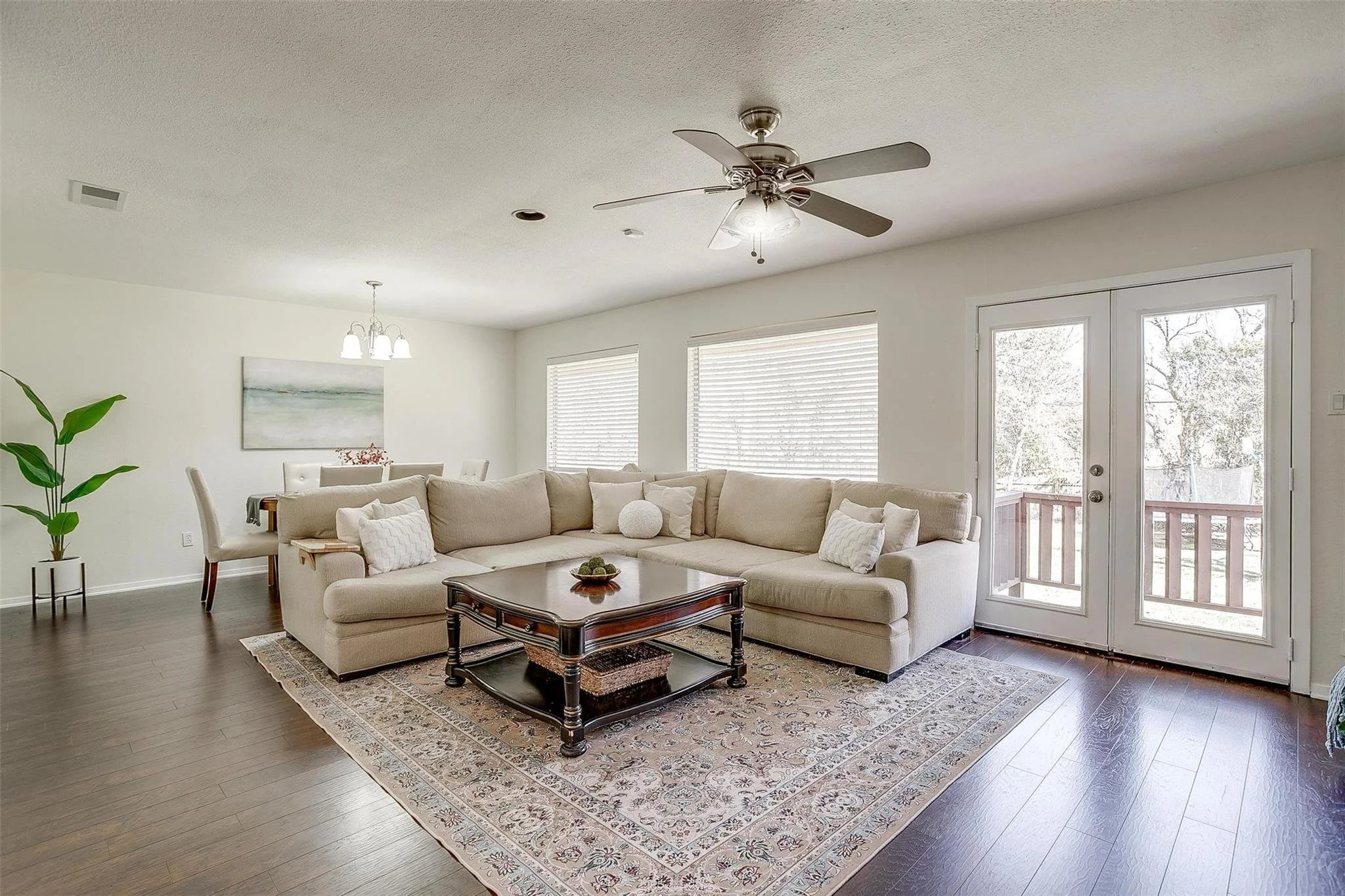 Accessorizing a Ridglea Hills Ranch Home