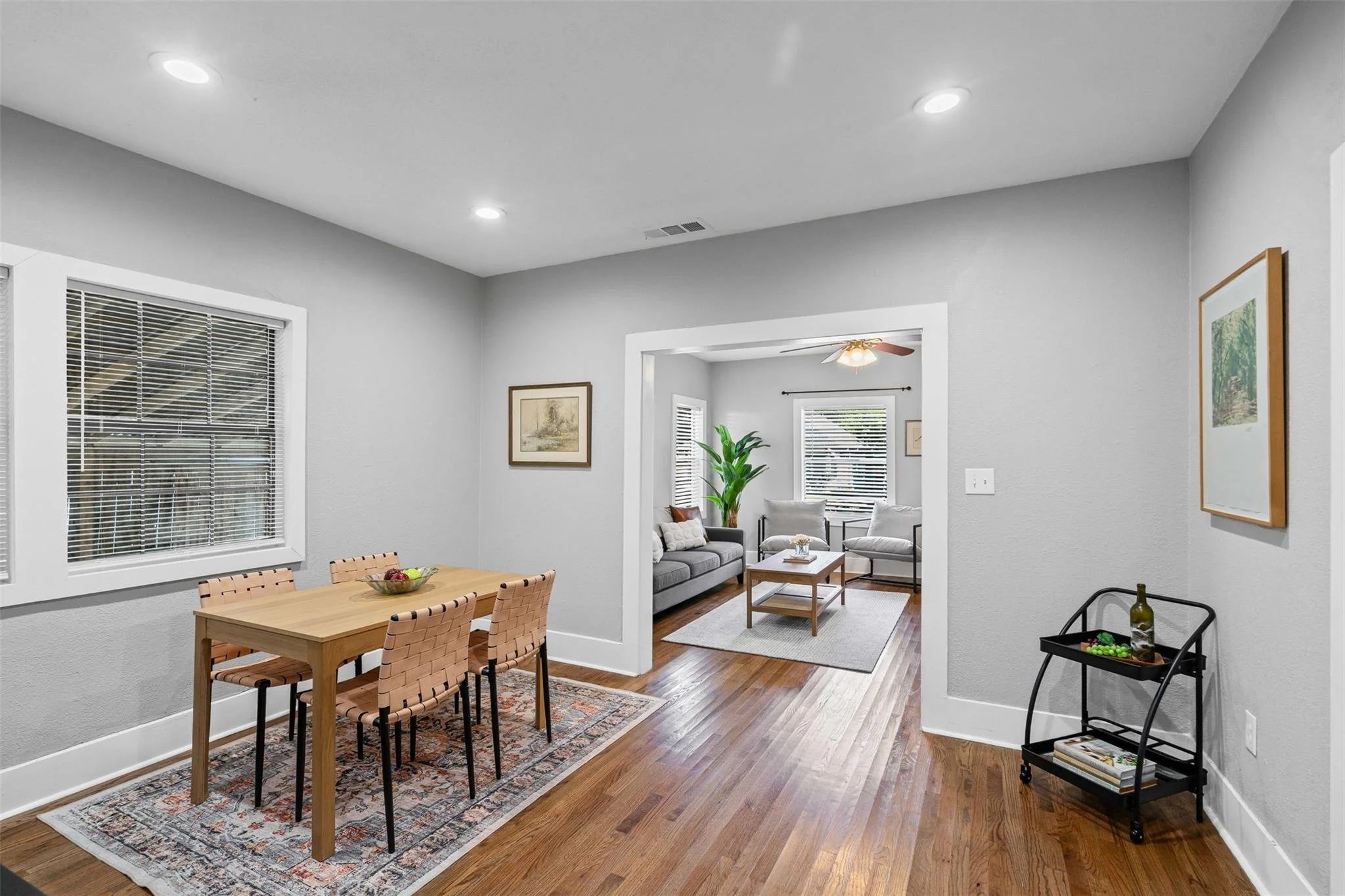 1217 Hawthorne 4.jpeg