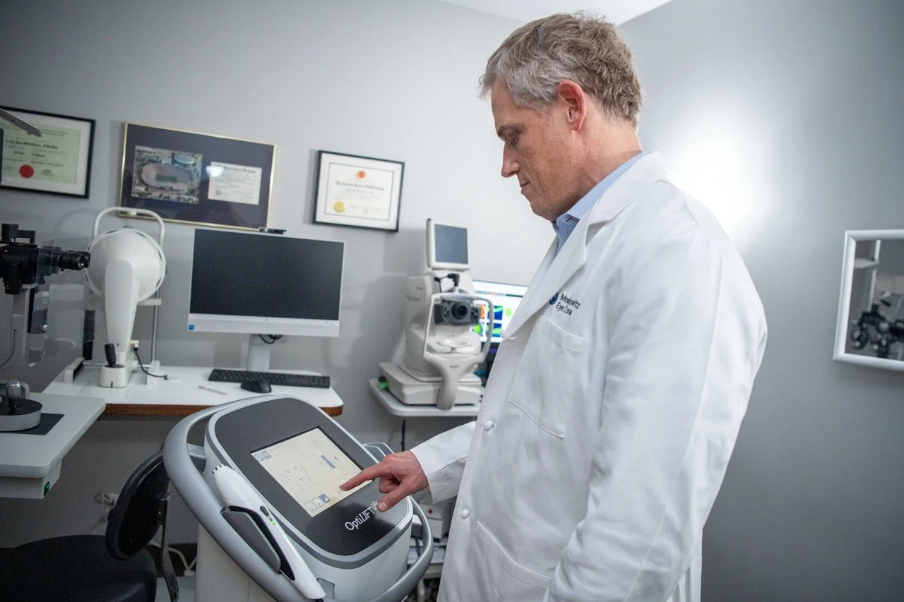 Dr. Moskowitz Configuring OptiLIFT Machine at his NYC Practice