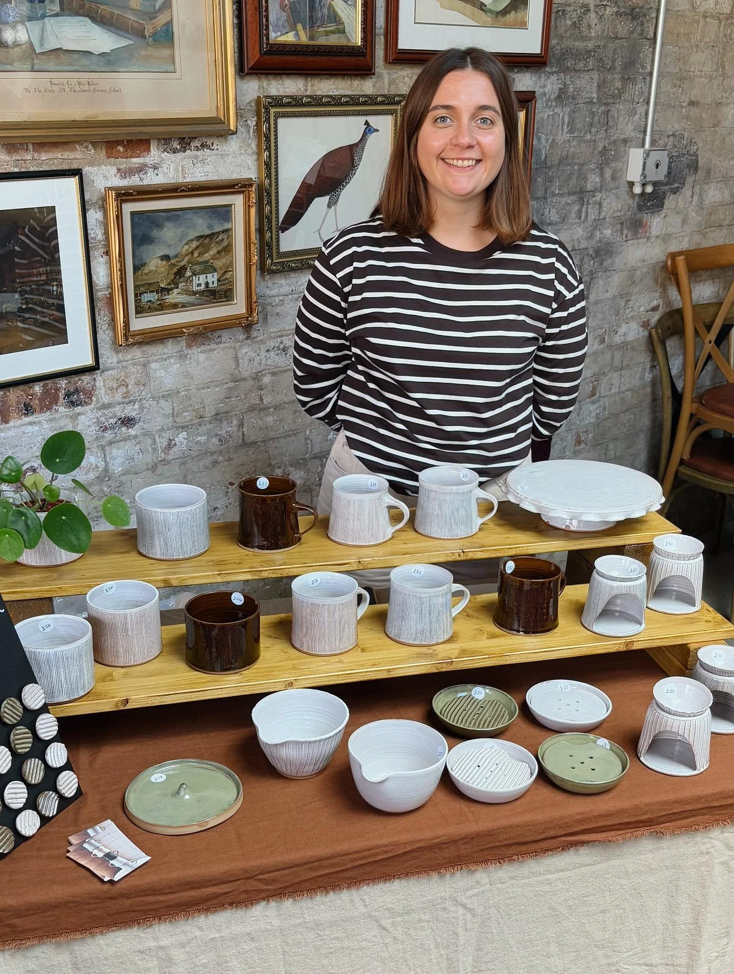 I had the loveliest time at the @westbourneartisanmarket yesterday meeting friendly faces and sharing the love for ceramics!

If you chose to take one of my pots home, thank you so so much for your support, and I hope you&rsquo;re now enjoying your h