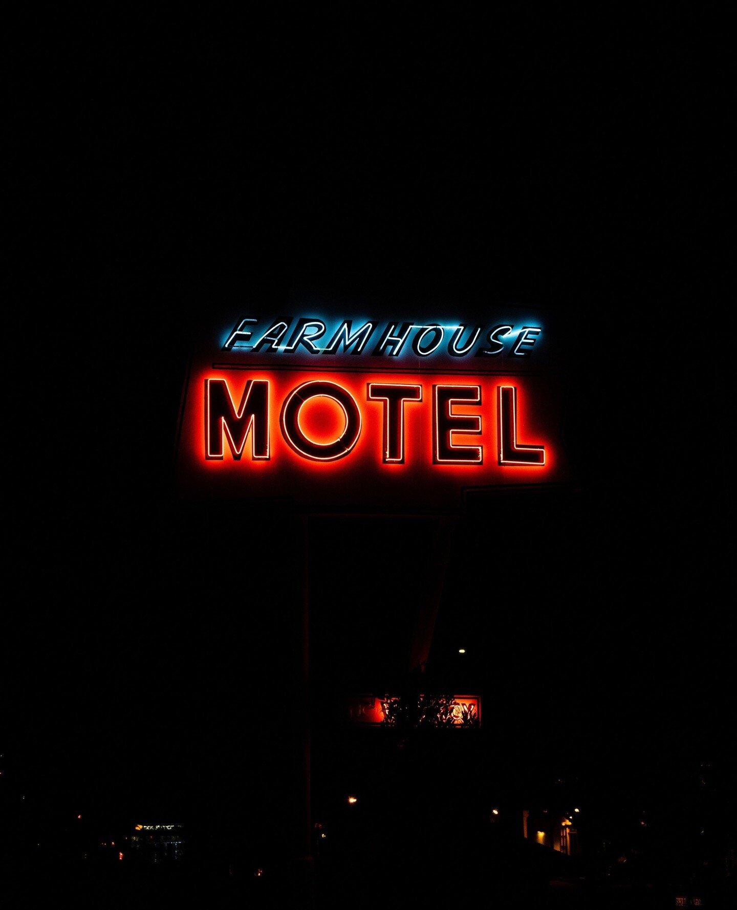 We know it, you know it, and @bostonglobe knows it: MOTELS ARE BACK ⁠🗣️⁠
⁠
Journalist Jon Marcus chatted with moteliers across the country (including our own @kimberly.a.walker) about the revival:::⁠
⁠
🗯️ &quot;Often dating from before the intersta