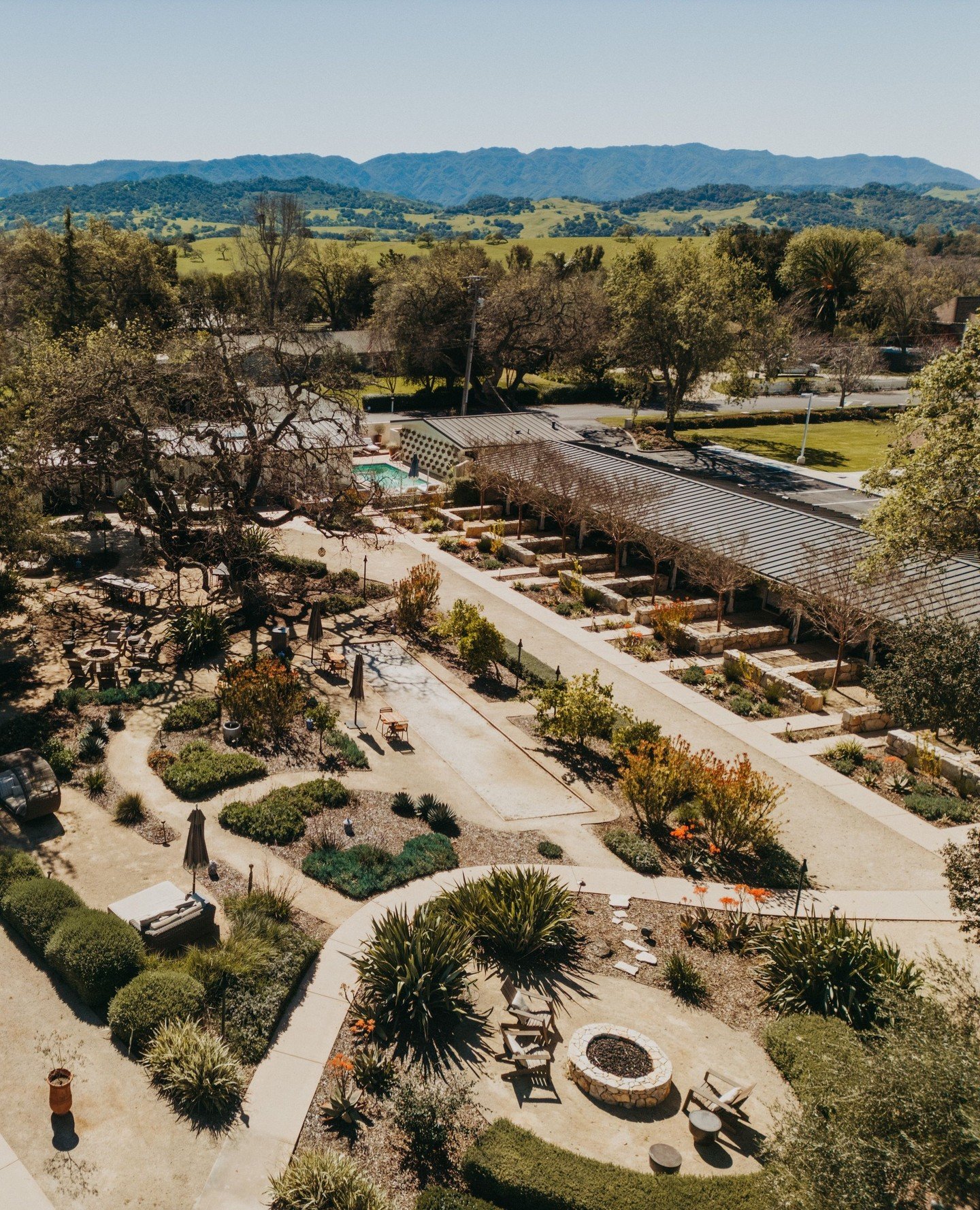 Views from the top felt fitting for this @observer nod: "The rural vineyard towns of Santa Ynez Valley boast some of California&rsquo;s most picturesque hotels.&rdquo;⁠ ⁠
⁠
We're proud to be part of the mix, with both @hotelynezsyv and @skyviewl