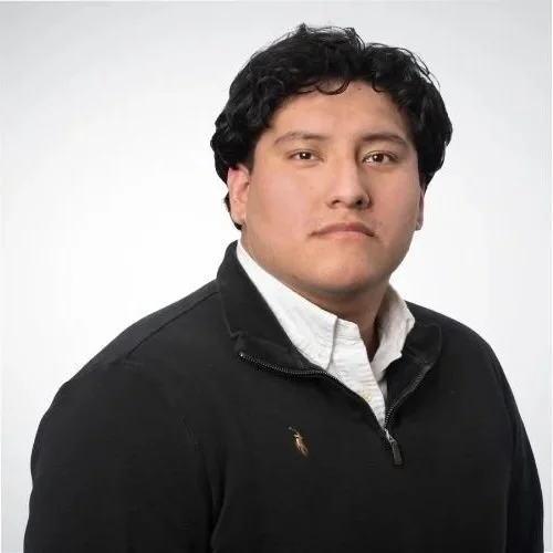 Headshot of CDEL Bilingual Paralegal David Mondragon