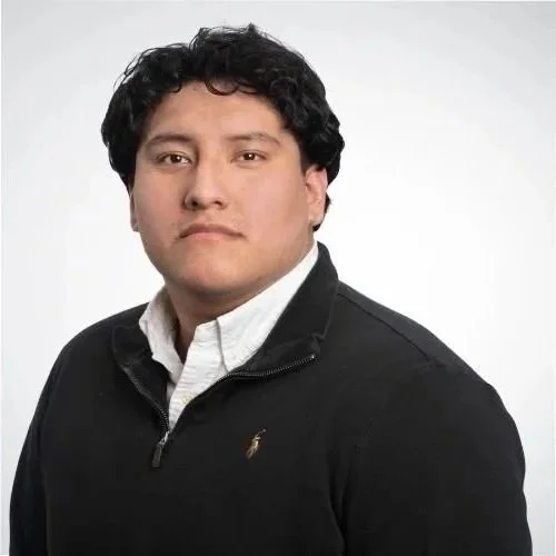 Headshot of CDEL Bilingual Paralegal David Mondragon