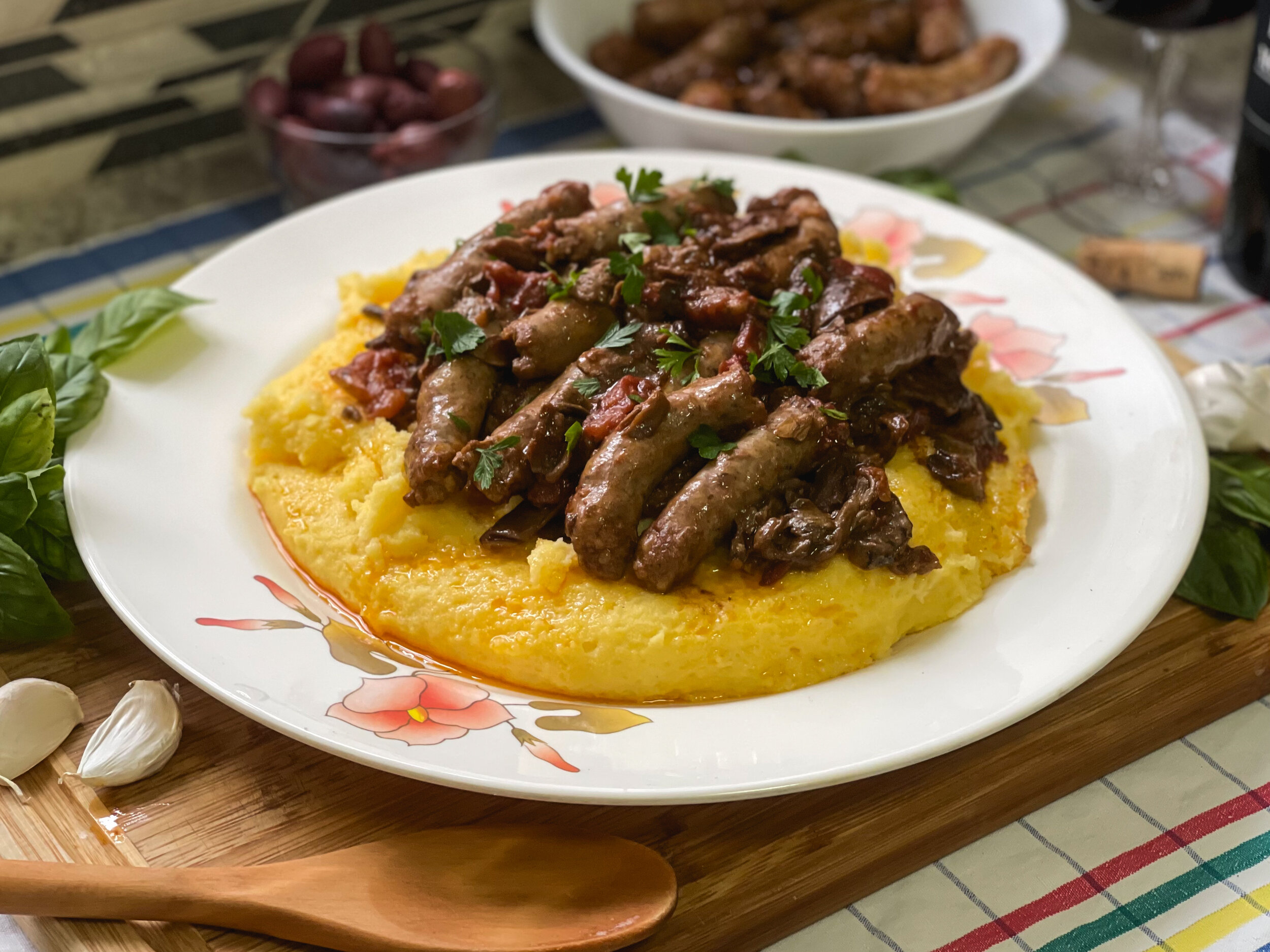 Sausage and Mushrooms with Polenta (Salsiccia e Funghi con Polenta)
