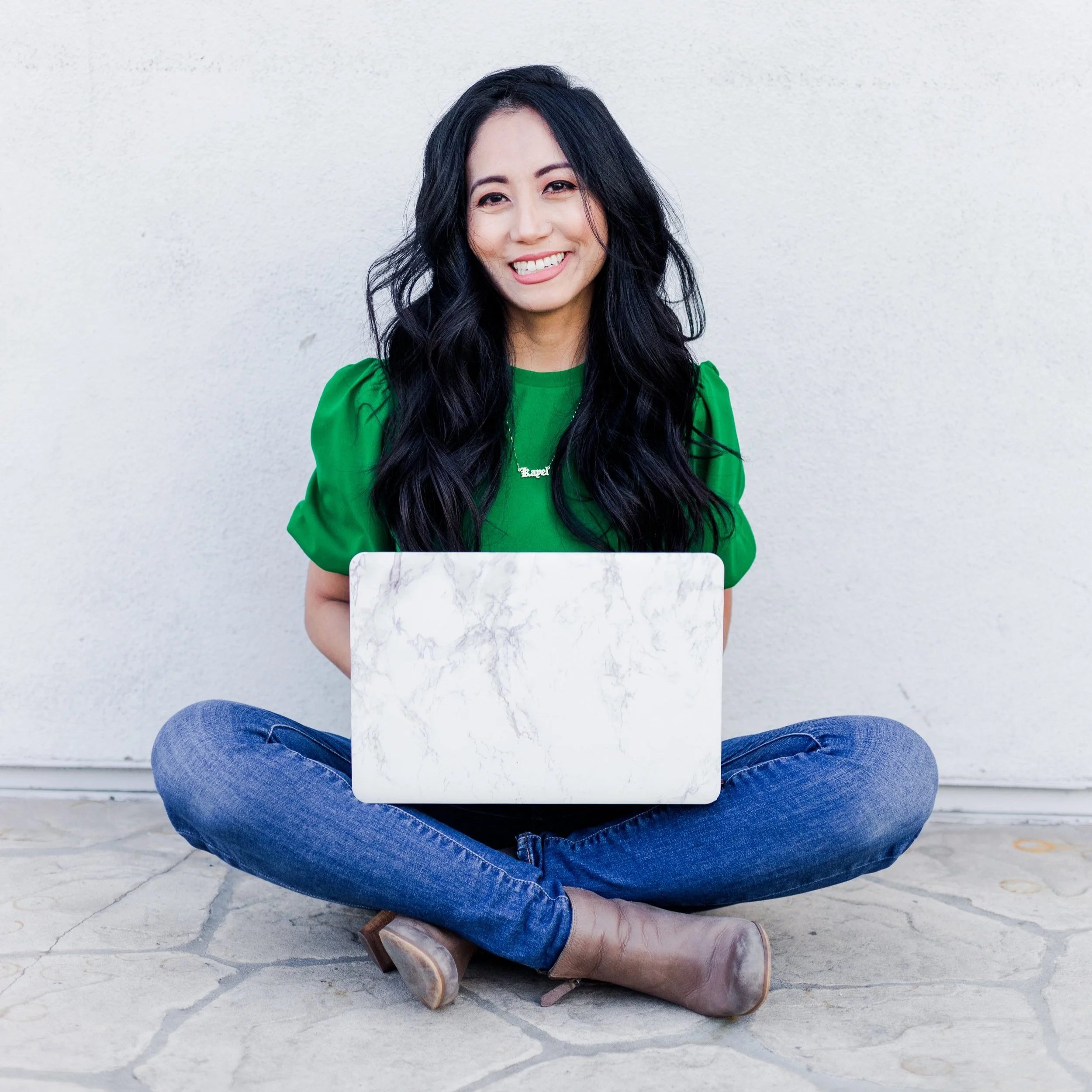 Episode 138: Mastering the Art of Postpartum on Autopilot - Insights from Kallista Andersen