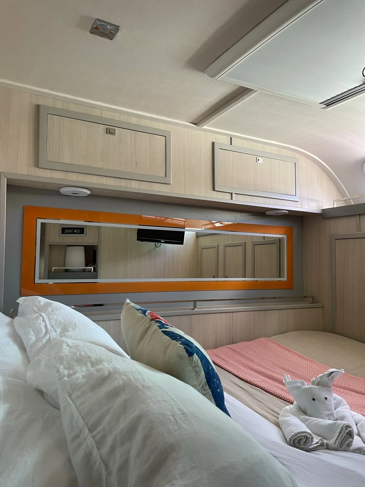 Starboard Mid Cabin