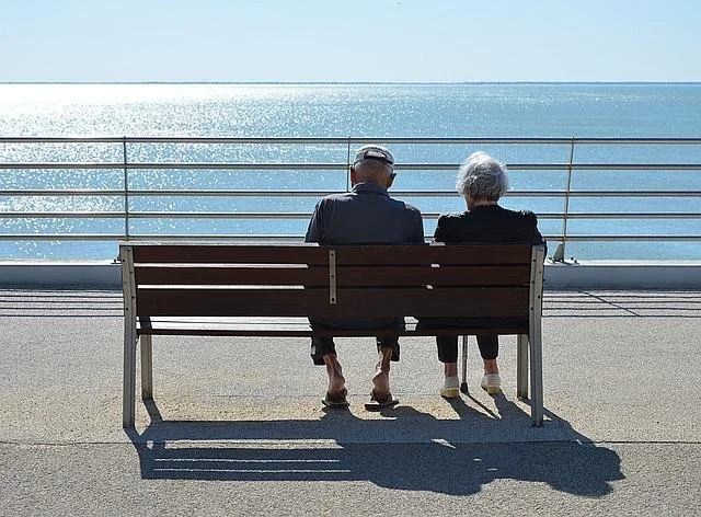   How to Cope when Your Spouse Has Dementia</a>  