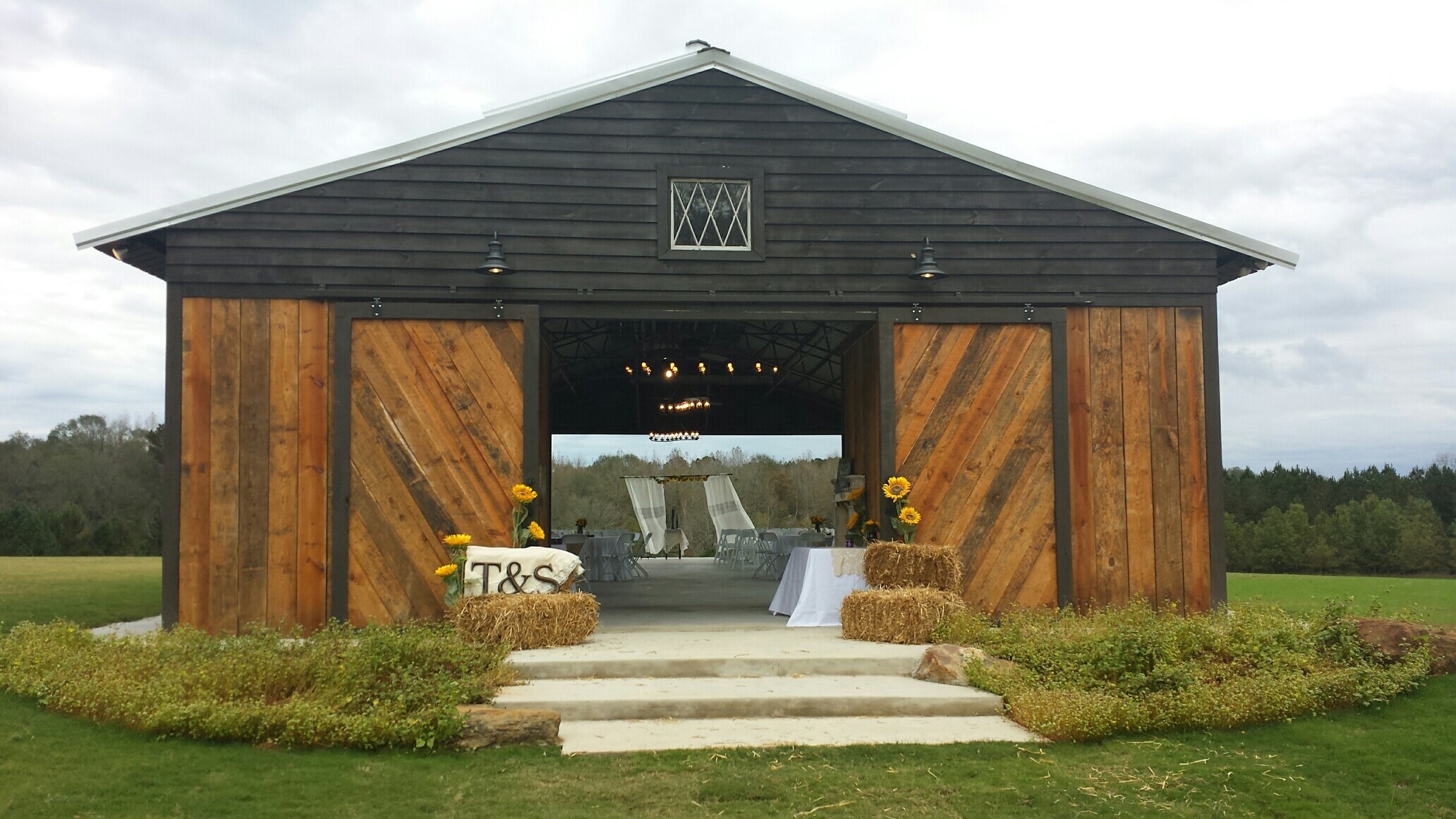 Britney's Barn wedding venue at Bogle Farm, Greenville Georgia