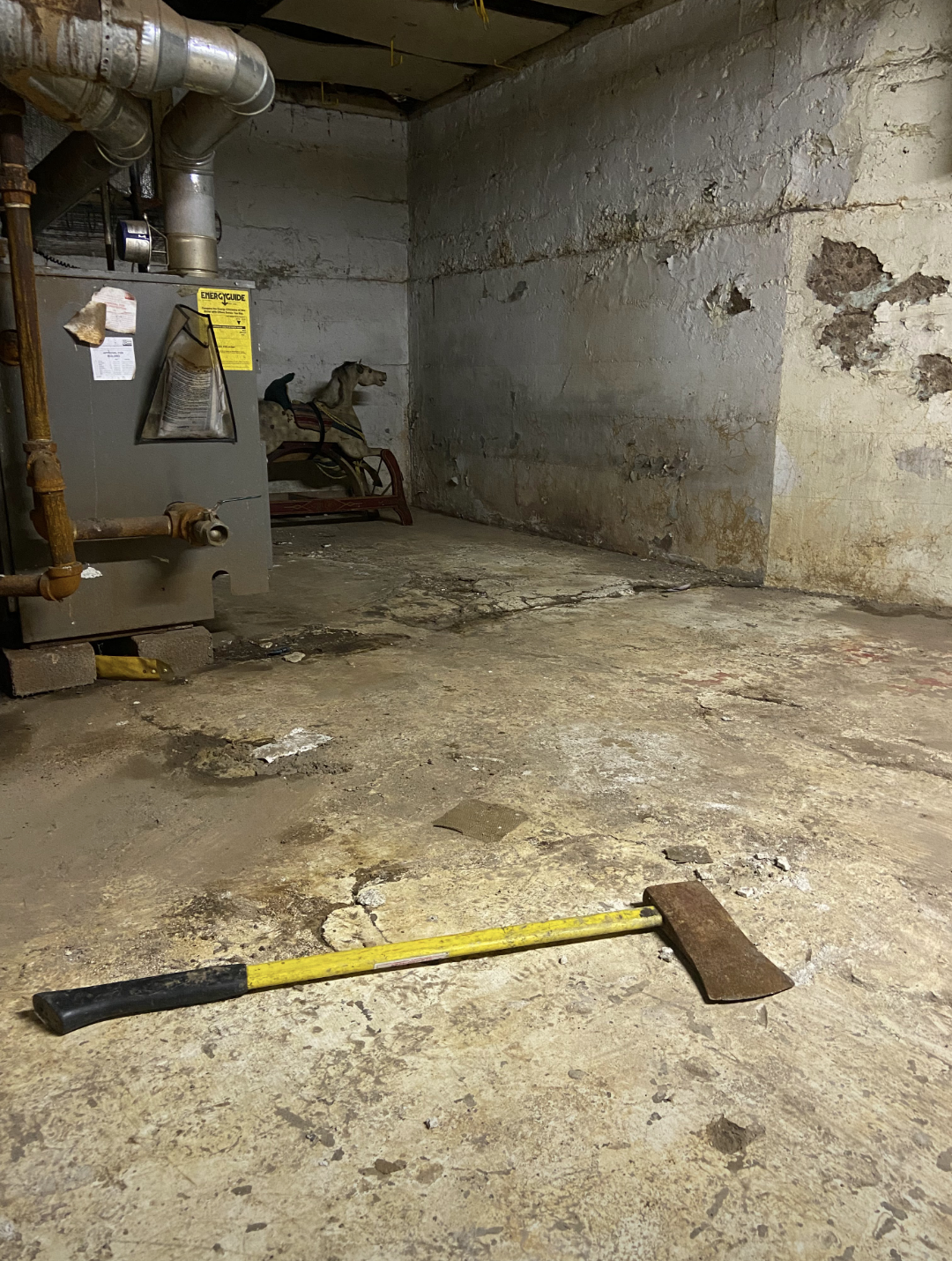 Jaclyn Joyce
Basement Finds, 2020