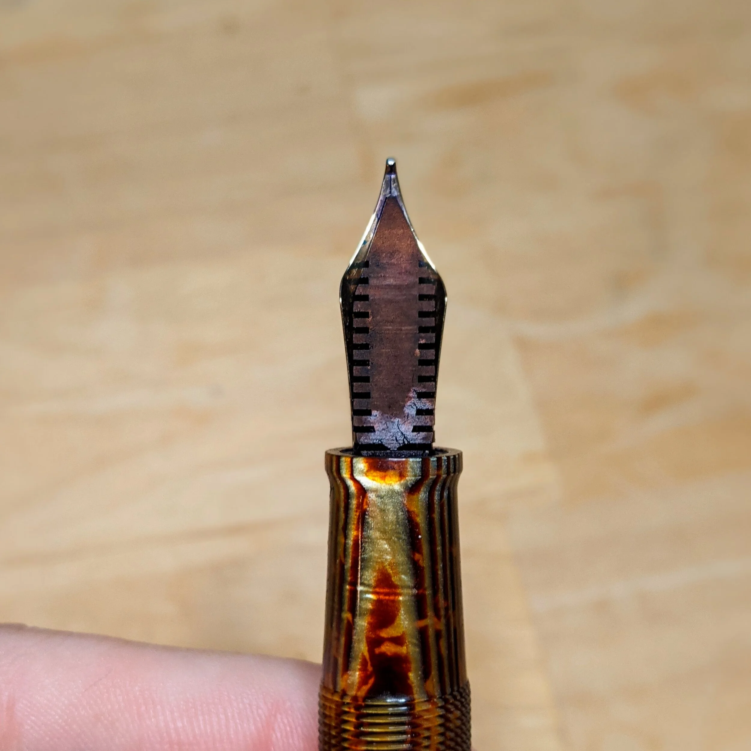 Picture of the ebonite feed