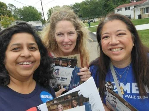 IL WfHW members canvassing in MI.jpg