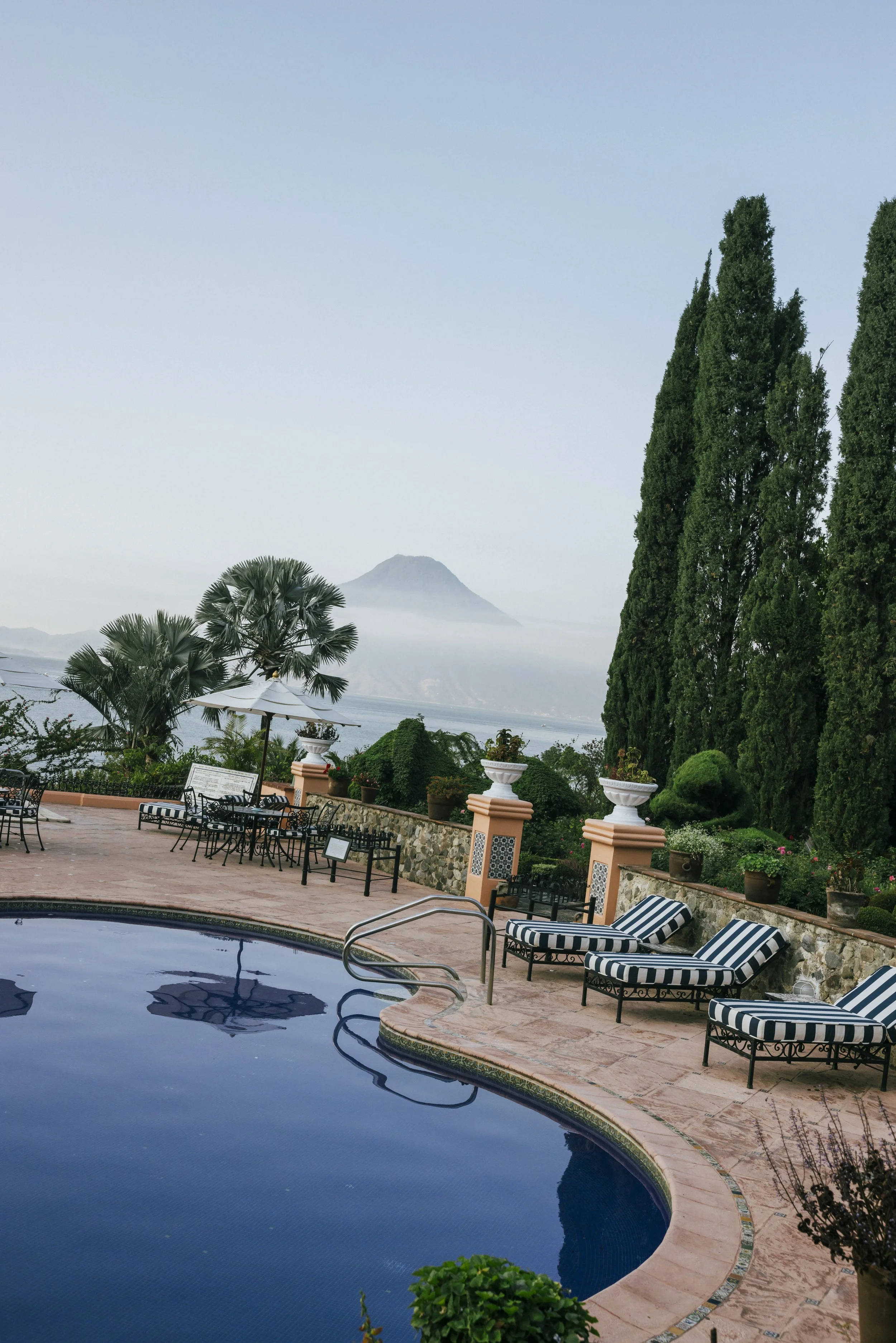 Flashpack_2025_Guatemala_Lake_Atitlan_Alina_Tsvor3366.jpg