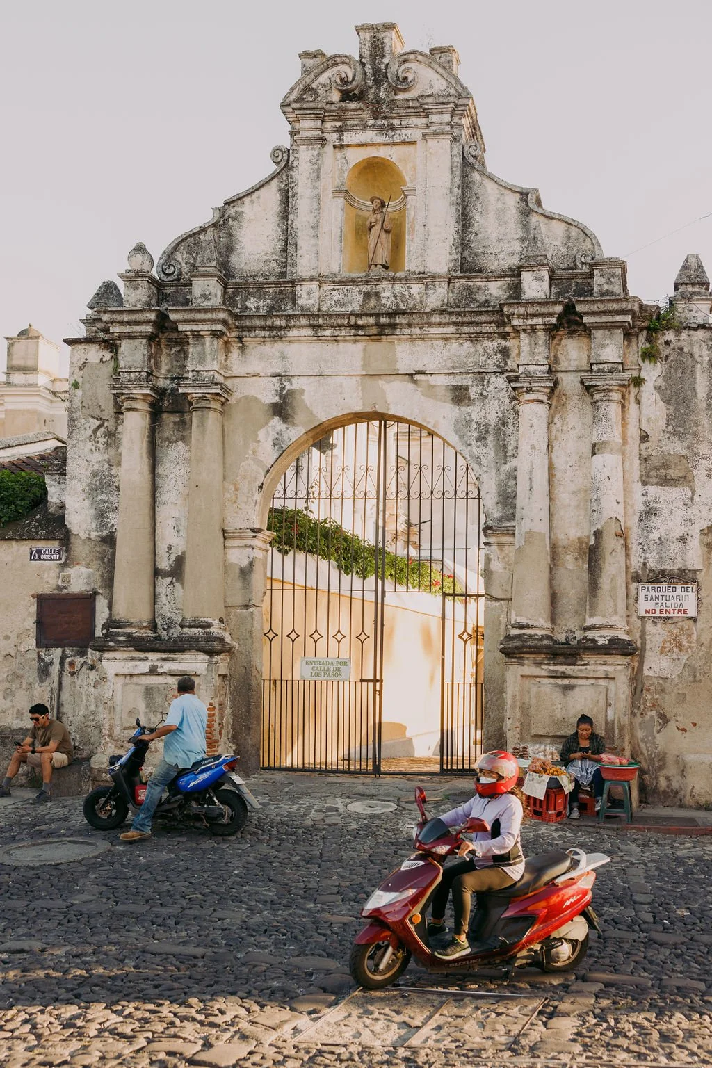 Antigua_Guatemala_20231111(AlinaTsvor)-1338.jpg