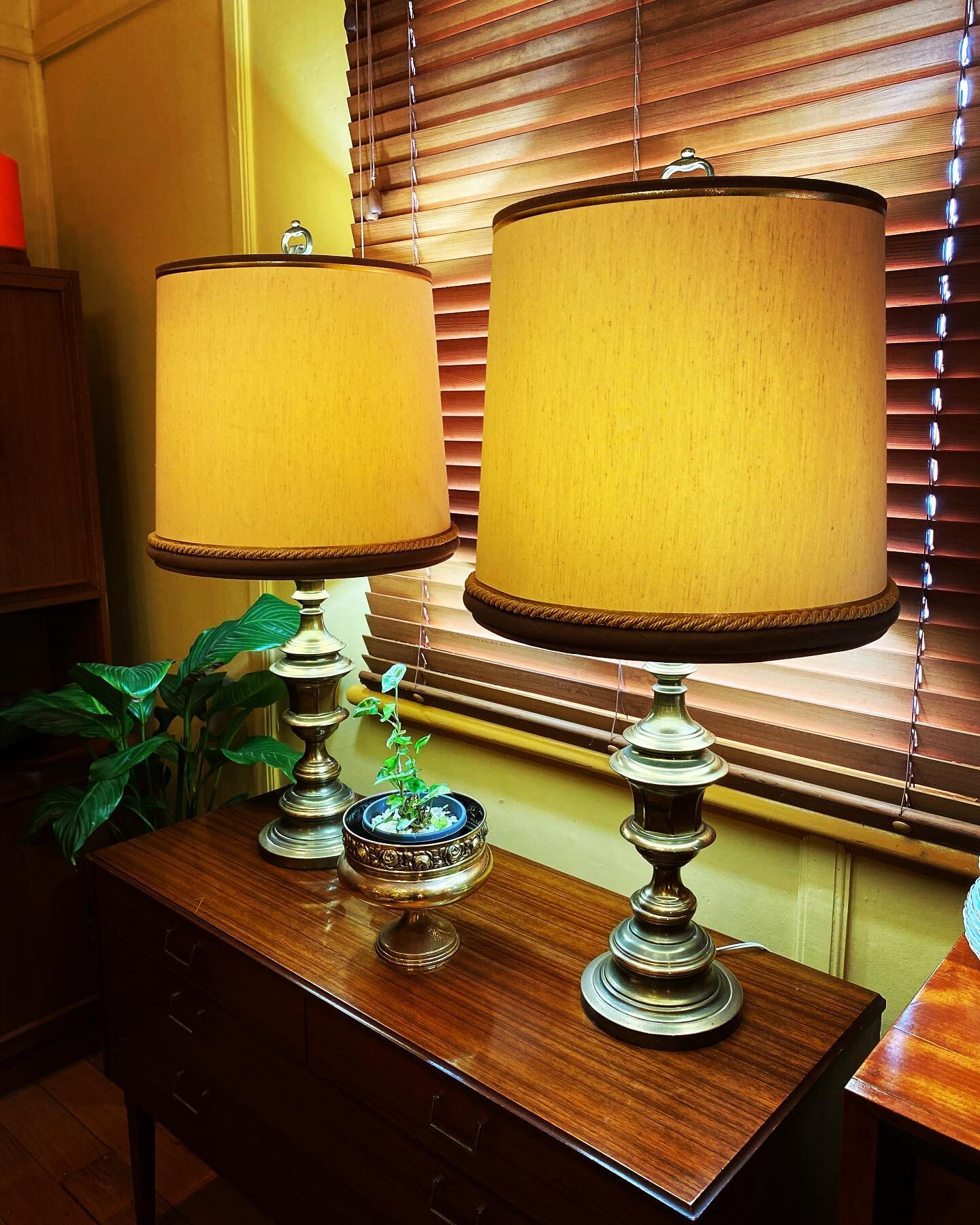 - Pair of Brass Lamps

Mid Century brass bases with original shades in great condition. 

Statement pieces at 95cm high.

$650 for the pair - comment sold to purchase, call on 0477 766 461 or call in to the showroom open today until 4.00pm.

#brassla