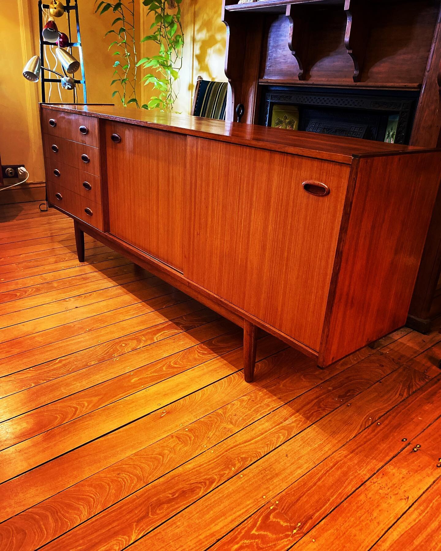 - 1.83m Teak Sideboard

Mid Century Teak Sideboard. 

4 Drawers, felted cutlery drawer, 2 sliding doors with shelves (one adjustable).

183cm long x 40cm deep x 75cm high.

$1,200 in the Uki Showroom now!

DM, call 0477 766 461 or call in to the Show