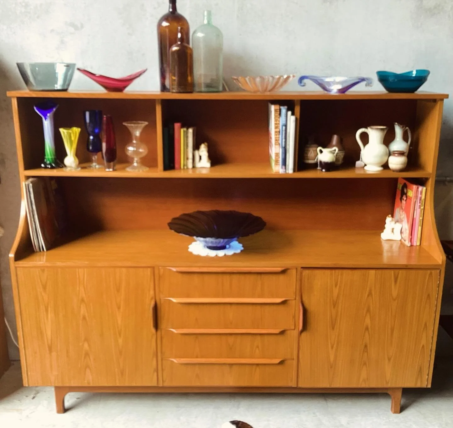 Mid Century Sideboard

Teak Sideboard with a multitude of storage options for vinyl, books and other treasures
Two large cupboards with shelves and four drawers

181 wide
46 deep
145 high

Fully restored and available now

$750

Open Thurs-Sat 10-3

