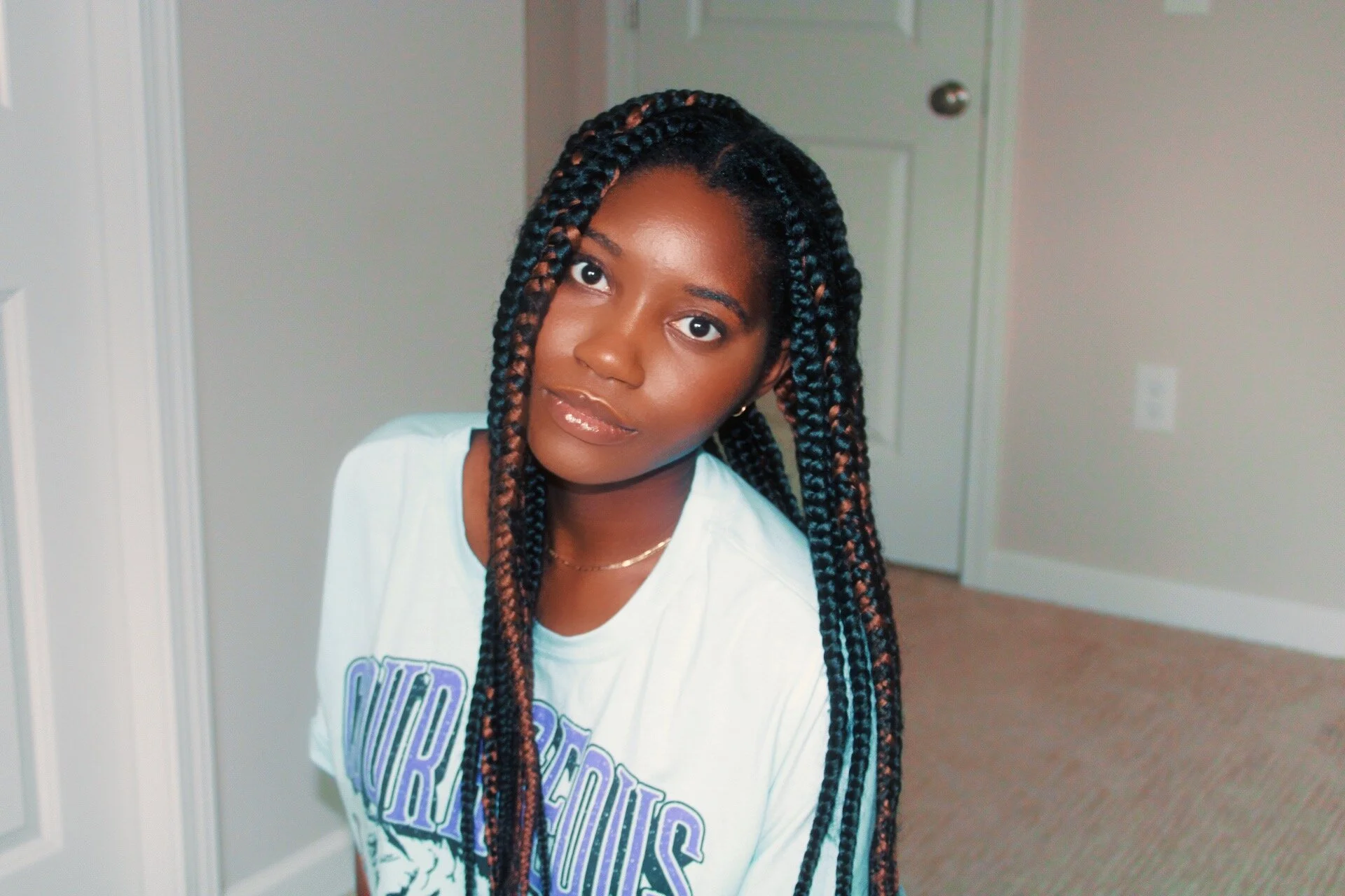 Kamsi Exposes The Side-Effects of Beauty Standards In Brand New Single “Proof”