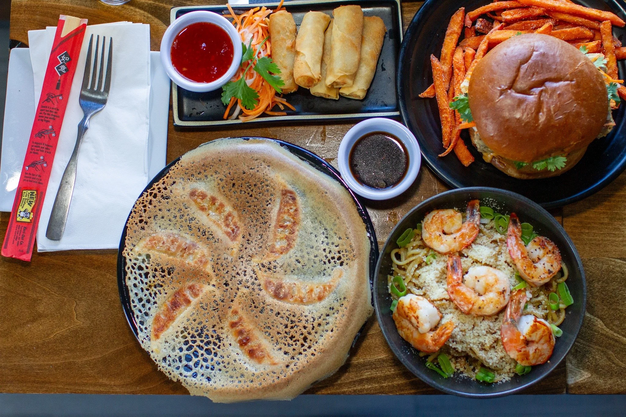 Dinner at High Side means nobody at the table has to settle.
Craving something crispy? Grab Taiwanese Popcorn Chicken or Salt &amp; Pepper Wings. Want something warm and comforting? Go for Beef Noodle Soup or a Pork Belly Rice Bowl. 

Keeping it meat