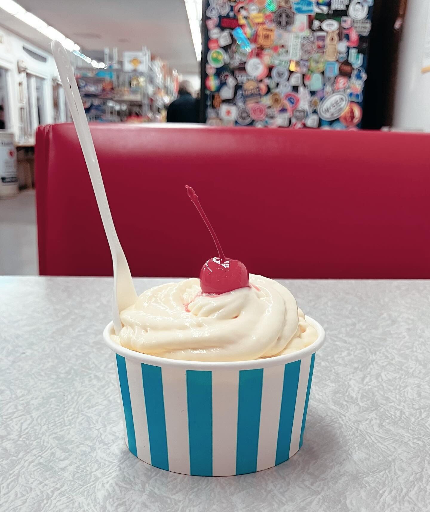 We&rsquo;re feeling cute with our new cups! And what&rsquo;s cuter than ice cream with a cherry on top?! 

#NZxNW #newzealandstyleicecream #mangoicecream #realfruiticecream #cherryontop