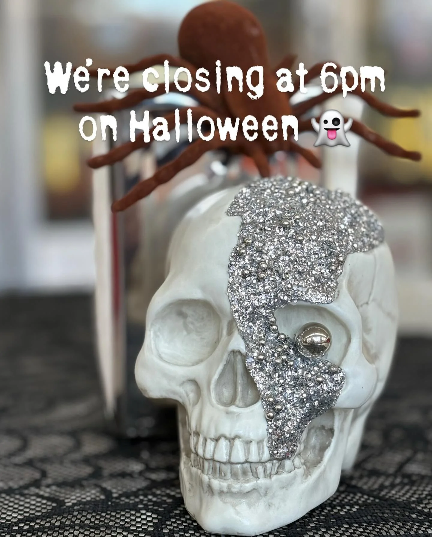 We&rsquo;re closing a little early on Halloween - so stop by and stock up on your trick or treating and party supplies before 6pm 🍬🍫🍭🍺🍷

Stay safe out there, ghosts and ghoulies!