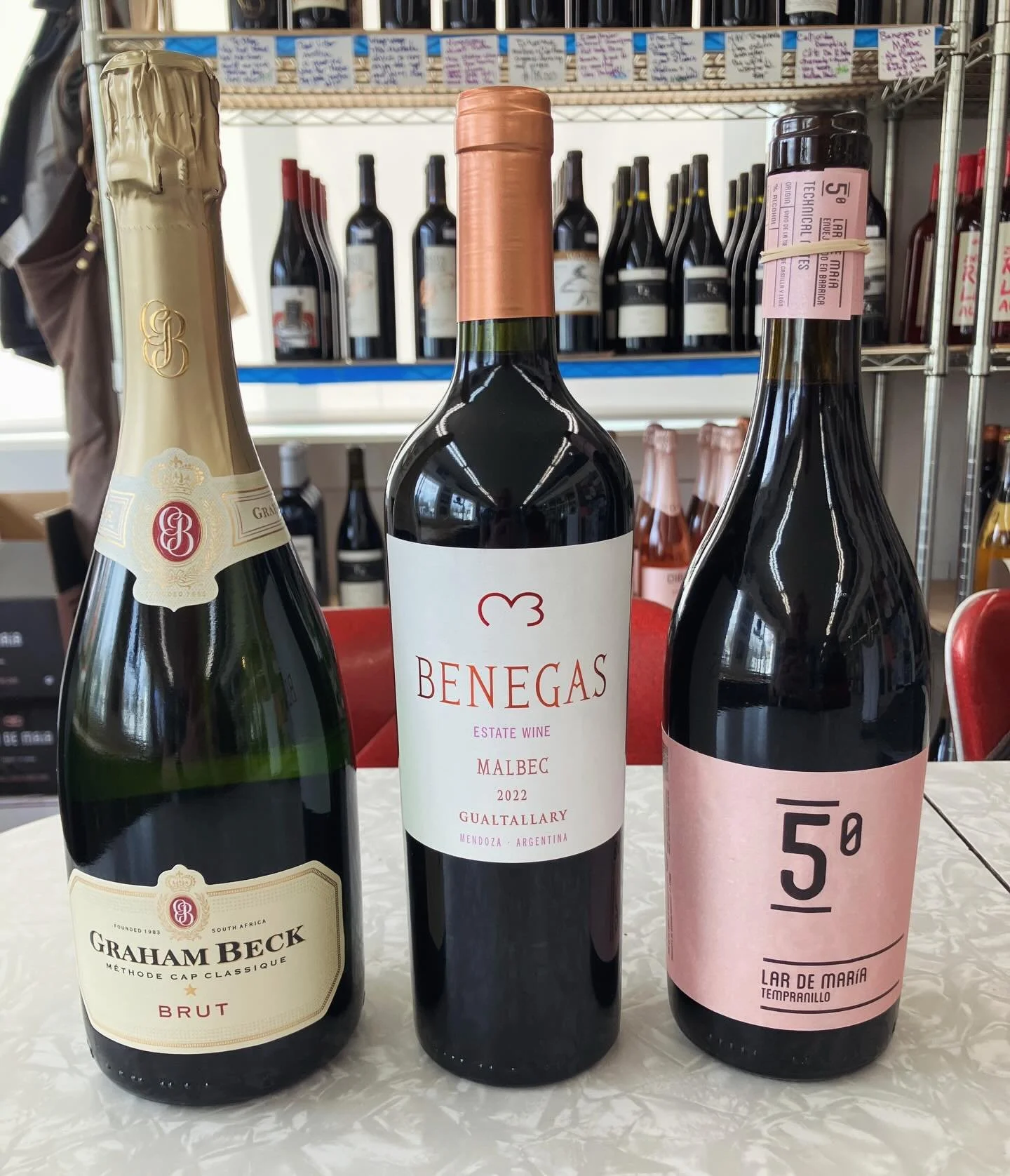 Check out Clark&rsquo;s selections for wine tasting this week! Swing by this Thursday between 5-7:30pm to give them a try and find your new favorite wine🍷 

Wine Tasting with Clark is every Thursday from 5-7:30pm

#winetasting #highlandpark #corners